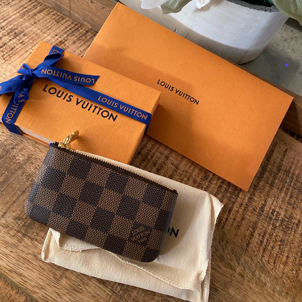 SOLD ❤️ Louis Vuitton Key Pouch